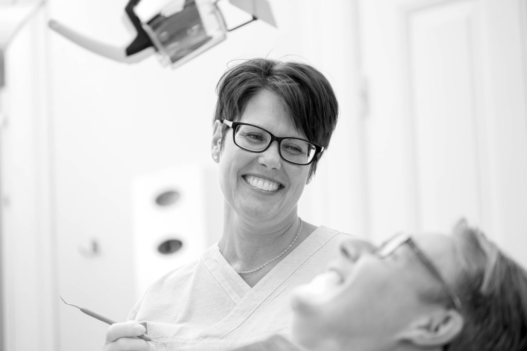 Tandblekning med en hygienist hos Hörntanden.